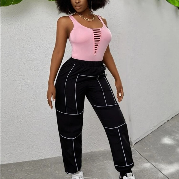 Ladder cut out bodysuit - Picture 4 of 6